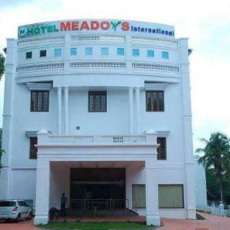 Hotel Meadows International Kizhake Chālakudi Exterior foto